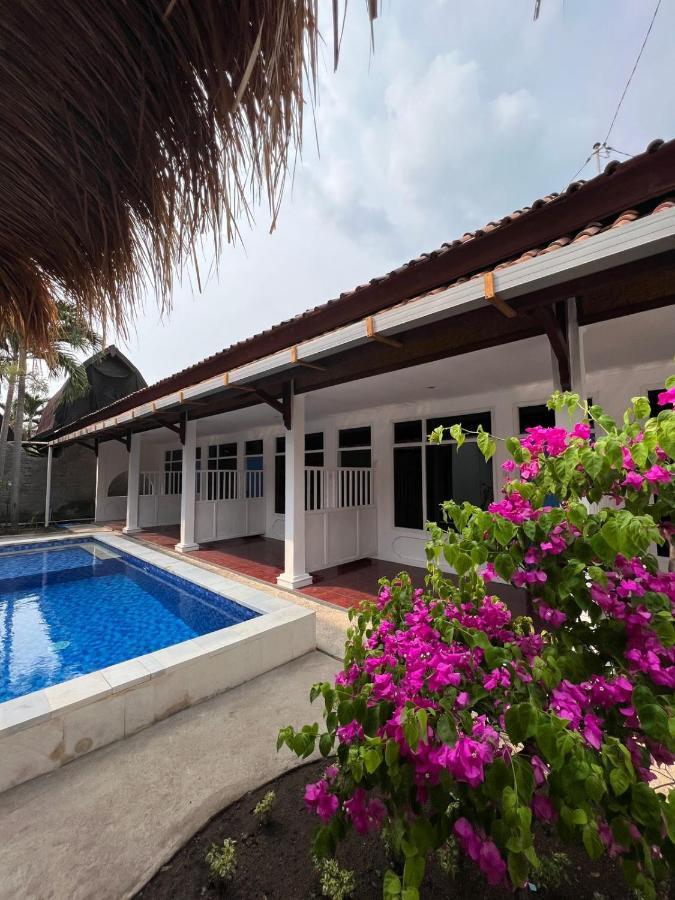 Seaside Hotel Gili Trawangan Exterior photo